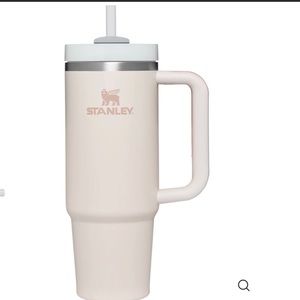 NWT 30 oz Rose Stanley Tumbler